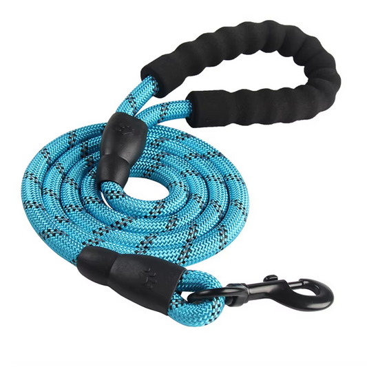 Correa para perro 1,5m de largo por 1,2cm de grosor, empuñadura antideslizante y acolchada.